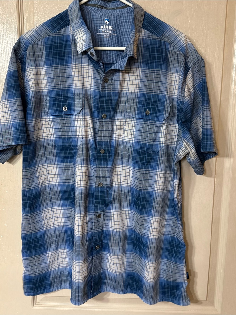 KÜHL Men’s XL Blue/Gray Plaid Short Sleeve Button-Up Shirt w/ Pockets